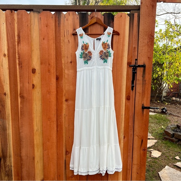 White Bohemian Floral Embroidered Gauzy Maxi Dress 🌿 - Picture 8 of 15